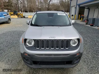 2016 Jeep Renegade Latitude with VIN ZACCJABT4GPE29783, listed as a Copart auction lot 47658635 with NaN miles and Salvage Title. Bid and sale history available at carsss.com. Image 5.