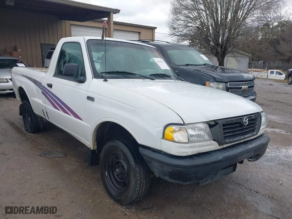 1998 Mazda B-Series 2WD Truck SX with VIN 4F4YR12C1WTM04588, listed as a IAAI auction lot 41563617 with 348,698 mi miles. Bid and sale history available at carsss.com. Image 1.