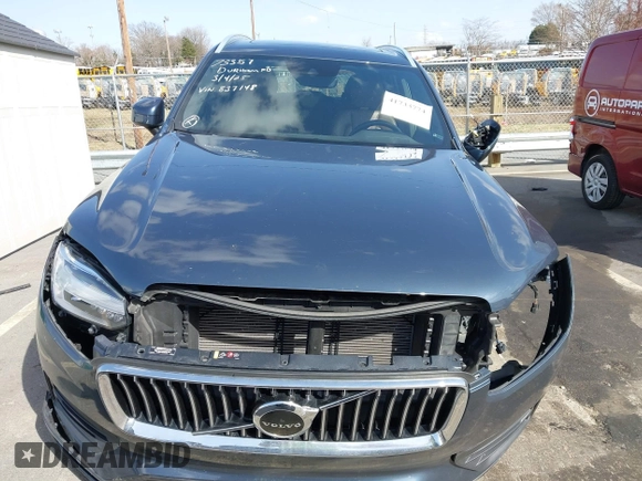 2022 Volvo XC90 Momentum with VIN YV4A22PK7N1837148, listed as a IAAI auction lot 41733774 with 33,709 mi miles and . Bid and sale history available at DreamBid. Image 13.