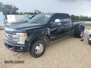 2018 Ford F-350 XL with VIN 1FT8W3CT7JEB47560, listed as a Copart auction lot 58320115 with 97,418 mi miles and Clean title. Bid and sale history available at DreamBid. Image 1.