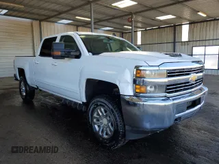 2018 Chevrolet Silverado 3500HD LT with VIN 1GC4KZEY4JF150321, listed as a Copart auction lot 53146425 with 149,985 mi miles and Clean Title. Bid and sale history available at DreamBid. Image 4.