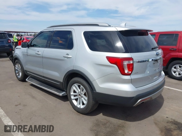 2017 Ford Explorer XLT with VIN 1FM5K7DH6HGC47935, listed as a IAAI auction lot 42363656 with 171,503 mi miles and . Bid and sale history available at DreamBid. Image 3.
