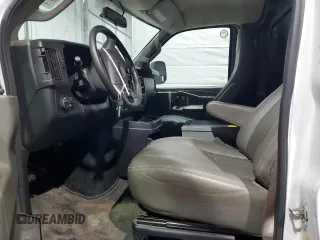 2019 Chevrolet Express Cargo Van with VIN 1GCWGAFGXK1234224, listed as a Copart auction lot 52518615 with 125,155 mi miles and Clean Title. Bid and sale history available at carsss.com. Image 7.