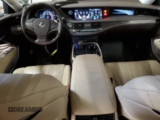 2019 Lexus LS with VIN JTHC51FF6K5006583, listed as a Copart auction lot 81748074 with 98,323 mi miles and Salvage Title. Bid and sale history available at carsss.com. Image 8.
