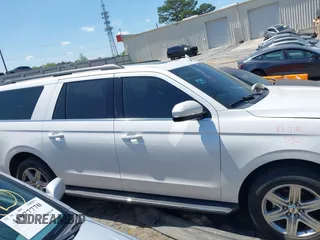 2019 Ford Expedition Max XLT с VIN 1FMJK1HT8KEA16094, выставлен на аукционе IAAI как лот 41984049 с пробегом 104 554 миль миль и . История ставок и продаж доступна на DreamBid. Изображение 13.