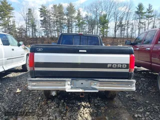 1996 Ford F-250 with VIN 2FTHF26F2TCA61615, listed as a IAAI auction lot 41646849 with 135,321 mi miles. Bid and sale history available at carsss.com. Image 16.