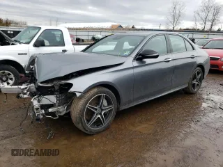 2018 Mercedes-Benz E-Class E 300 with VIN WDDZF4KBXJA449473, listed as a Copart auction lot 73218802 with 5,055 mi miles. Bid and sale history available at carsss.com. Image 1.