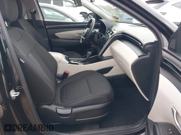 2024 Hyundai Tucson SEL with VIN 5NMJB3DE7RH311380, listed as a IAAI auction lot 42140227 with 44,227 mi miles. Bid and sale history available at carsss.com. Image 5.