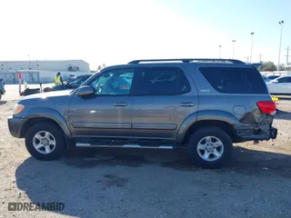 2006 Toyota Sequoia SR5 with VIN 5TDZT34A16S275000, listed as a IAAI auction lot 41615996 with 165,018 mi miles. Bid and sale history available at carsss.com. Image 14.