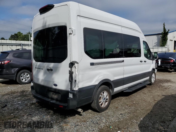 2023 Ford Transit Passenger XL with VIN 1FBAX2X86PKB35851, listed as a Copart auction lot 71126324 with 8,402 mi miles and Salvage Title. Bid and sale history available at DreamBid. Image 3.