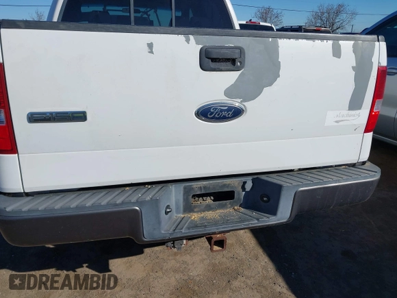 2004 Ford F-150 XLT with VIN 1FTPW14554KB30763, listed as a IAAI auction lot 41691684 with 200,618 mi miles. Bid and sale history available at carsss.com. Image 6.
