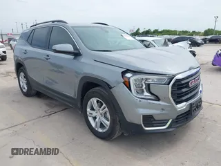 2024 GMC Terrain SLE z VIN 3GKALMEG7RL263549, wystawiony jako IAAI lot #42055302 z przebiegiem 8023 mil mil oraz . Historia ofert i sprzedaży dostępna na DreamBid. Obrazek 1.