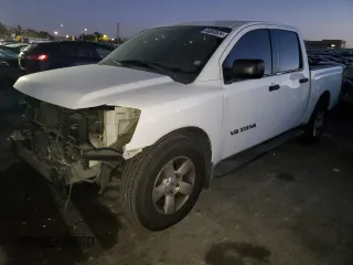 2005 Nissan Titan SE with VIN 1N6AA07A75N567801, listed as a Copart auction lot 86860634 with 231,664 mi miles and Salvage Title. Bid and sale history available at carsss.com. Image 1.