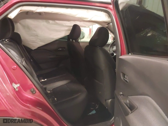 2018 Nissan Kicks SR with VIN 3N1CP5CU7JL528422, listed as a IAAI auction lot 41880440 with 107,182 mi miles. Bid and sale history available at carsss.com. Image 8.