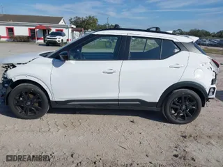 2024 Nissan Kicks SR with VIN 3N1CP5DV5RL529975, listed as a IAAI auction lot 41263149 with 1,137 mi miles. Bid and sale history available at carsss.com. Image 14.