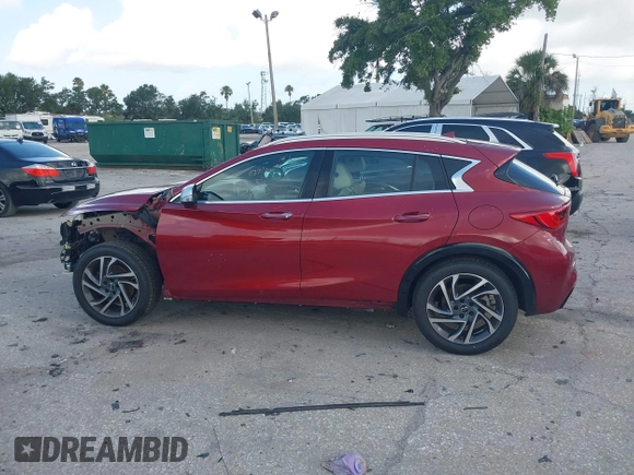 2017 Infiniti QX30 Premium with VIN SJKCH5CP3HA039213, listed as a IAAI auction lot 42436970 with 79,731 mi miles and . Bid and sale history available at DreamBid. Image 15.