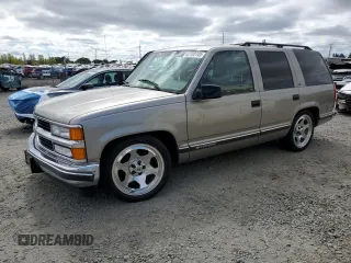 1999 Chevrolet Tahoe with VIN 1GNEC13R0XJ546712, listed as a Copart auction lot 62722745 with 108,864 mi miles and Salvage title. Bid and sale history available at DreamBid. Image 1.