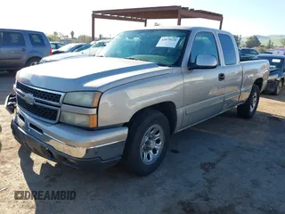 2006 Chevrolet Silverado 1500 Work Truck with VIN 1GCEC19X86Z240775, listed as a IAAI auction lot 41878620 with 198,686 mi miles. Bid and sale history available at carsss.com. Image 17.