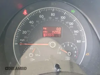 2006 Volkswagen Beetle z VIN 3VWRF31Y96M328760, wystawiony jako Copart lot #75808824 z przebiegiem 142 856 mil mil oraz Szkoda całkowita • Salvage title. Historia ofert i sprzedaży dostępna na DreamBid. Obrazek 9.