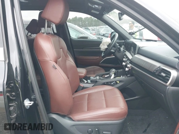 2024 Kia Telluride EX with VIN 5XYP34GC6RG445587, listed as a IAAI auction lot 41478254 with 21,299 mi miles and . Bid and sale history available at DreamBid. Image 5.