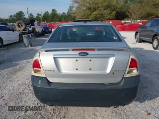 2009 Ford Fusion SEL with VIN 3FAHP08159R174628, listed as a IAAI auction lot 41886676 with 152,929 mi miles. Bid and sale history available at carsss.com. Image 17.