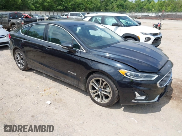 2019 Ford Fusion Titanium z VIN 3FA6P0RU0KR260239, wystawiony jako IAAI lot #42436643 z przebiegiem 114 631 mil mil oraz . Historia ofert i sprzedaży dostępna na DreamBid. Obrazek 1.