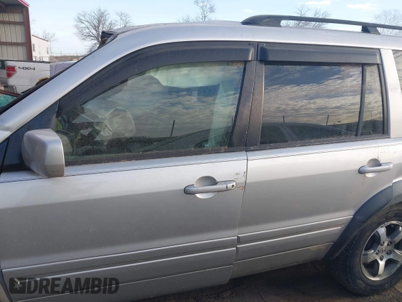 2008 Honda Pilot SE with VIN 5FNYF18368B024404, listed as a IAAI auction lot 41889168 with Not Provided miles and . Bid and sale history available at DreamBid. Image 13.