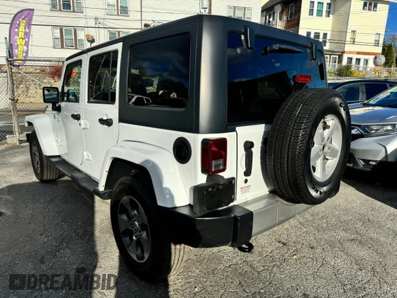 2018 Jeep Wrangler JK Unlimited Sahara with VIN 1C4HJWEG8JL893396, listed as a Copart auction lot 86017724 with 110,460 mi miles and Clean Title. Bid and sale history available at carsss.com. Image 3.