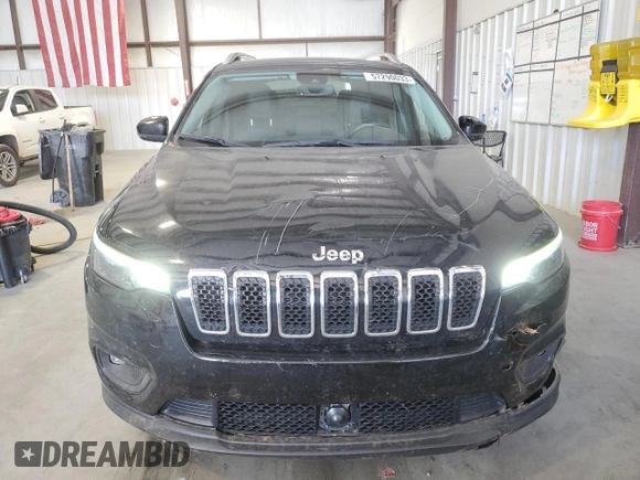 2021 Jeep Cherokee Latitude Lux with VIN 1C4PJLMN0MD150479, listed as a Copart auction lot 57290033 with 21,870 mi miles. Bid and sale history available at carsss.com. Image 5.