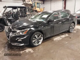 2022 Nissan Altima SV with VIN 1N4BL4DW5NN348091, listed as a IAAI auction lot 41406643 with 39,931 mi miles and . Bid and sale history available at DreamBid. Image 2.