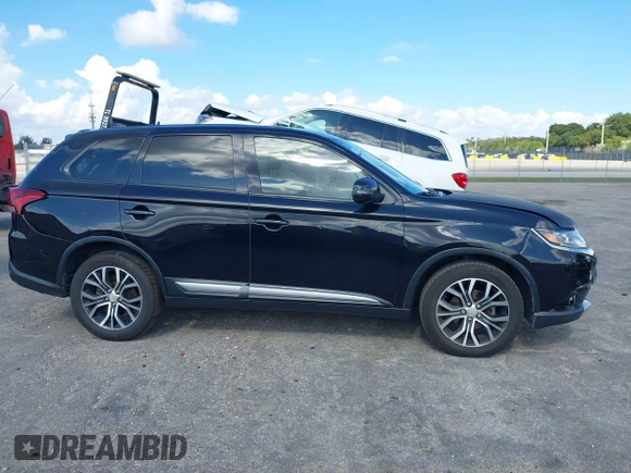 2018 Mitsubishi Outlander SE with VIN JA4AD3A33JZ055813, listed as a IAAI auction lot 41232885 with 126,457 mi miles and . Bid and sale history available at DreamBid. Image 13.