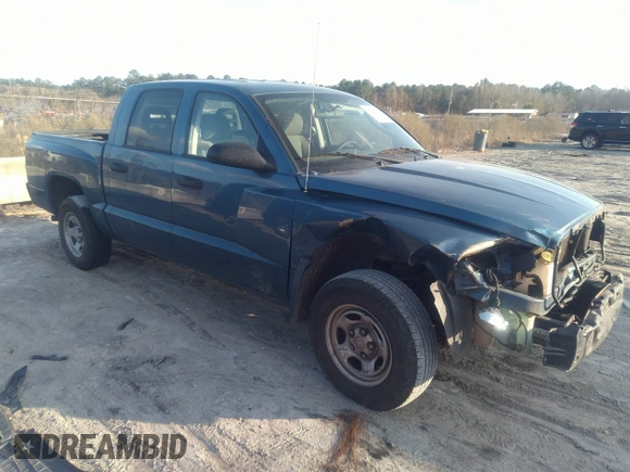 2006 Dodge Dakota ST with VIN 1D7HE28K16S527599, listed as a IAAI auction lot 41535854 with 295,983 mi miles and . Bid and sale history available at carsss.com. Image 1.