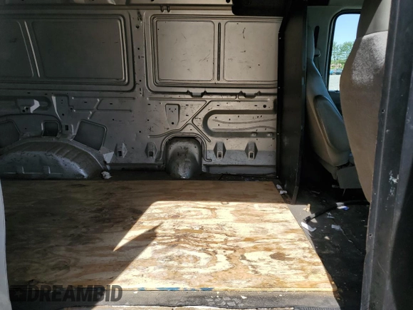 2011 Ford Econoline Cargo Commercial с VIN 1FTSE3EL0BDA66199, выставлен на аукционе Copart как лот 54599245 с пробегом 270 430 миль миль и Списание • Salvage title. История ставок и продаж доступна на DreamBid. Изображение 11.