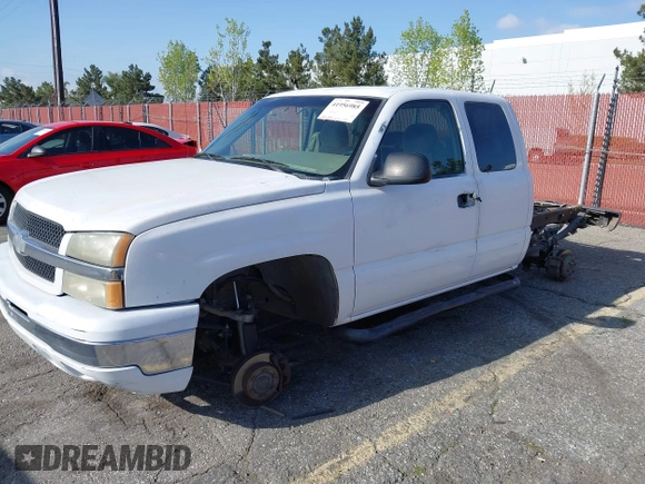 2003 Chevrolet Silverado 1500 LT with VIN 2GCEK19T031248177, listed as a IAAI auction lot 41956985 with 393,889 mi miles. Bid and sale history available at carsss.com. Image 17.