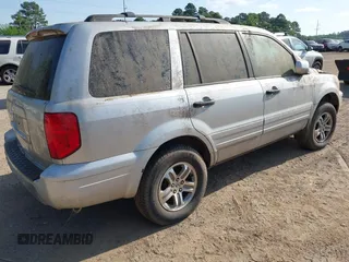 2005 Honda Pilot EX with VIN 5FNYF18485B038504, listed as a IAAI auction lot 42014126 with 178,821 mi miles. Bid and sale history available at carsss.com. Image 4.