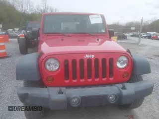 2008 Jeep Wrangler Unlimited X with VIN 1J8GA39128L562347, listed as a IAAI auction lot 41912669 with 106,040 mi miles and . Bid and sale history available at carsss.com. Image 13.