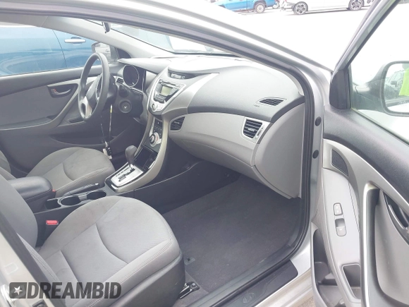 2013 Hyundai Elantra Limited z VIN 5NPDH4AE0DH154969, wystawiony jako IAAI lot #42382669 z przebiegiem 86 968 mil mil oraz . Historia ofert i sprzedaży dostępna na DreamBid. Obrazek 5.