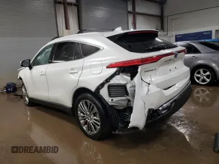 2023 Toyota Venza LE with VIN JTEAAAAH6PJ134653, listed as a Copart auction lot 44200775 with 21,743 mi miles and Salvage Title. Bid and sale history available at carsss.com. Image 2.