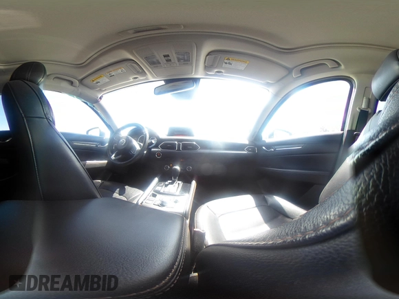 2018 Mazda CX-5 Grand Touring z VIN JM3KFADM7J0318684, wystawiony jako IAAI lot #42226937 z przebiegiem 69 166 mil mil oraz . Historia ofert i sprzedaży dostępna na DreamBid. Obrazek 20.
