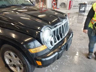 2007 Jeep Liberty Limited z VIN 1J4GL58K87W508744, wystawiony jako IAAI lot #40986728 z przebiegiem 179 291 mil mil oraz . Historia ofert i sprzedaży dostępna na DreamBid. Obrazek 17.