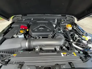 2024 Jeep Wrangler Sahara с VIN 1C4PJXEN1RW298190, выставлен на аукционе Copart как лот 67321245 с пробегом 6 миль миль и Чистый • Clean title. История ставок и продаж доступна на DreamBid. Изображение 15.