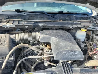 2022 Ram 1500 Tradesman с VIN 3C6RR7KG0NG295501, выставлен на аукционе IAAI как лот 42621107 с пробегом 76 915 миль миль и . История ставок и продаж доступна на DreamBid. Изображение 5.