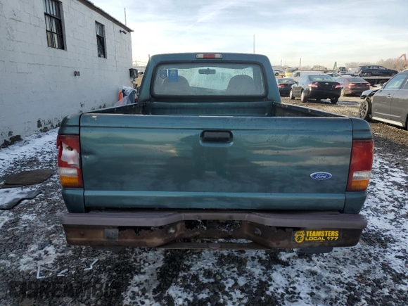1996 Ford Ranger XL z VIN 1FTCR10A4TTA29912, wystawiony jako Copart lot #85254904 z przebiegiem 340 185 mil mil oraz Szkoda całkowita • Salvage title. Historia ofert i sprzedaży dostępna na DreamBid. Obrazek 6.