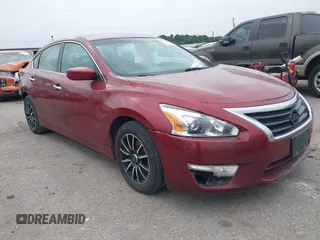 2015 Nissan Altima 2.5 z VIN 1N4AL3AP7FN302623, wystawiony jako IAAI lot #42296610 z przebiegiem 138 971 mil mil oraz . Historia ofert i sprzedaży dostępna na DreamBid. Obrazek 1.