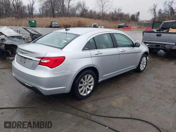 2011 Chrysler 200 Touring with VIN 1C3BC1FB8BN531262, listed as a IAAI auction lot 41673308 with 107,931 mi miles. Bid and sale history available at carsss.com. Image 4.