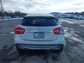 2015 Mercedes-Benz GLA-Class GLA 250 with VIN WDCTG4GB2FJ037944, listed as a IAAI auction lot 41417519 with 46,817 mi miles. Bid and sale history available at carsss.com. Image 16.