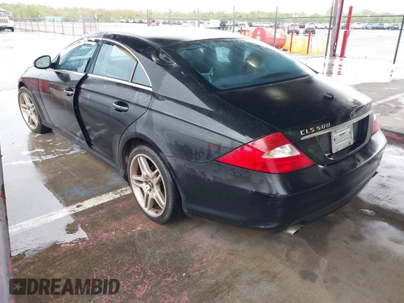 2006 Mercedes-Benz CLS 500 z VIN WDDDJ75X56A045909, wystawiony jako IAAI lot #41861720 z przebiegiem 127 719 mil mil oraz . Historia ofert i sprzedaży dostępna na DreamBid. Obrazek 3.