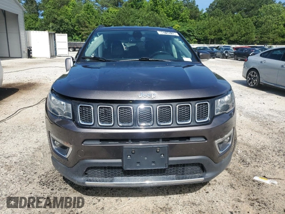 2019 Jeep Compass Limited z VIN 3C4NJCCB3KT793561, wystawiony jako Copart lot #60714115 z przebiegiem 100 787 mil mil oraz Czysty tytuł • Clean title. Historia ofert i sprzedaży dostępna na DreamBid. Obrazek 5.