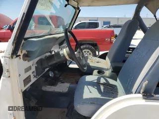 1978 Jeep CJ z VIN J8F83AH110988, wystawiony jako Copart lot #73996844 z przebiegiem Nie podano mil oraz Czysty tytuł • Clean title. Historia ofert i sprzedaży dostępna na DreamBid. Obrazek 7.