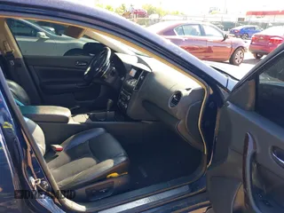 2010 Nissan Maxima 3.5 SV with VIN 1N4AA5AP6AC818249, listed as a IAAI auction lot 42217577 with 178,330 mi miles. Bid and sale history available at carsss.com. Image 5.